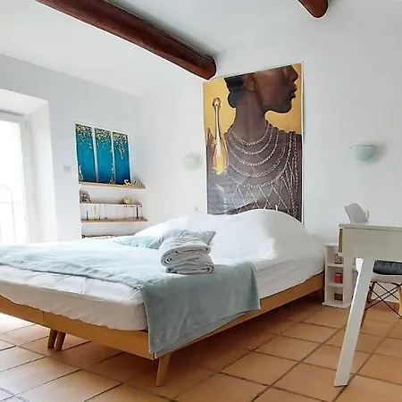 Beautiful Mas With Swimming Pool In Provence / Maison Provencale Avec Piscine Вилла Марсель